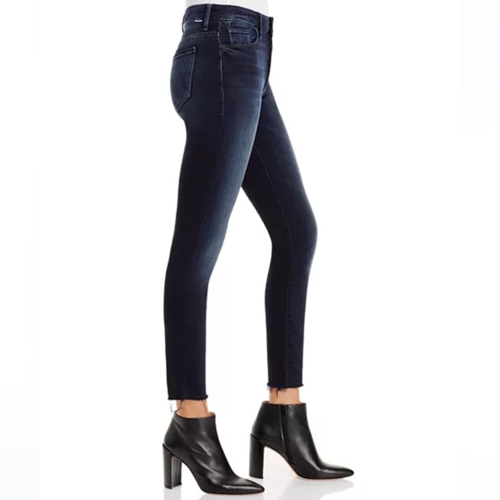 Like new Mother High Rise Looker Ankle Fray Dark Skinny Jeans in Last Call 25
